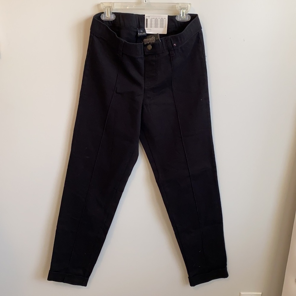 Hue Cuffed Chino Skimmer Black - Picture 2 of 8